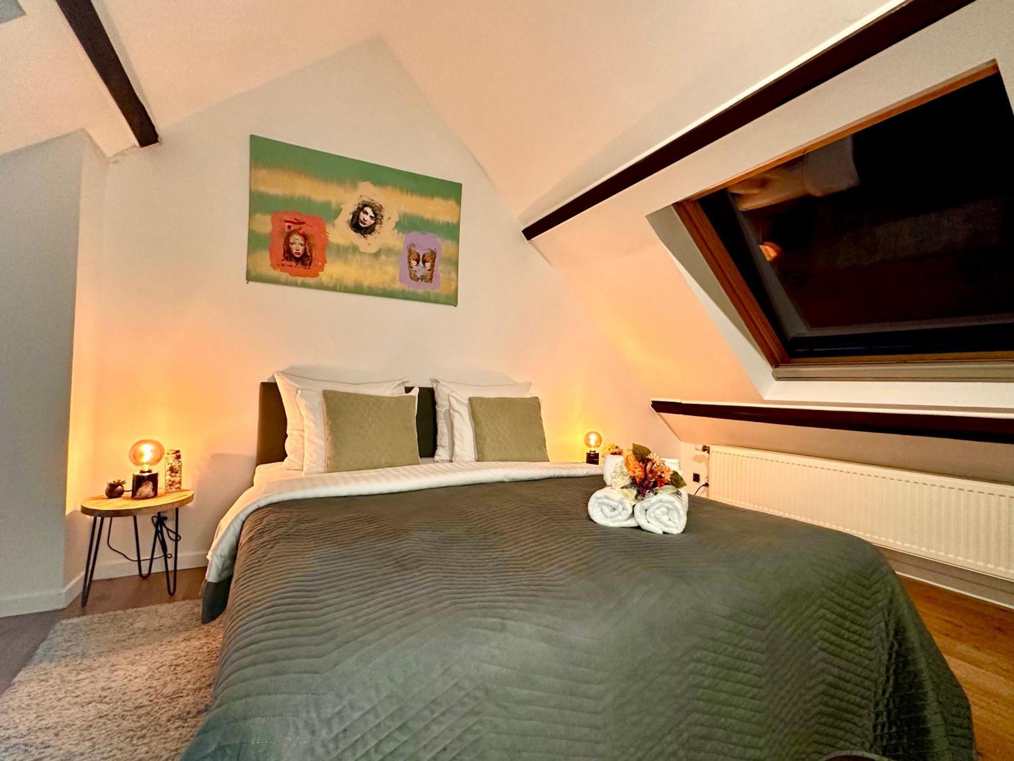 Luxury Suites Centrum By Rikas Hotels アントウェルペン エクステリア 写真