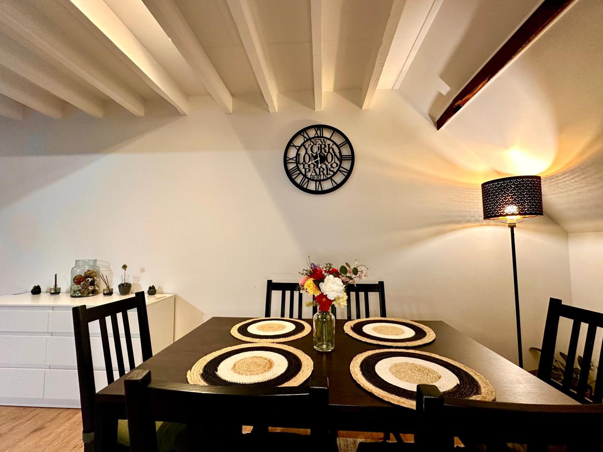 Luxury Suites Centrum By Rikas Hotels アントウェルペン エクステリア 写真